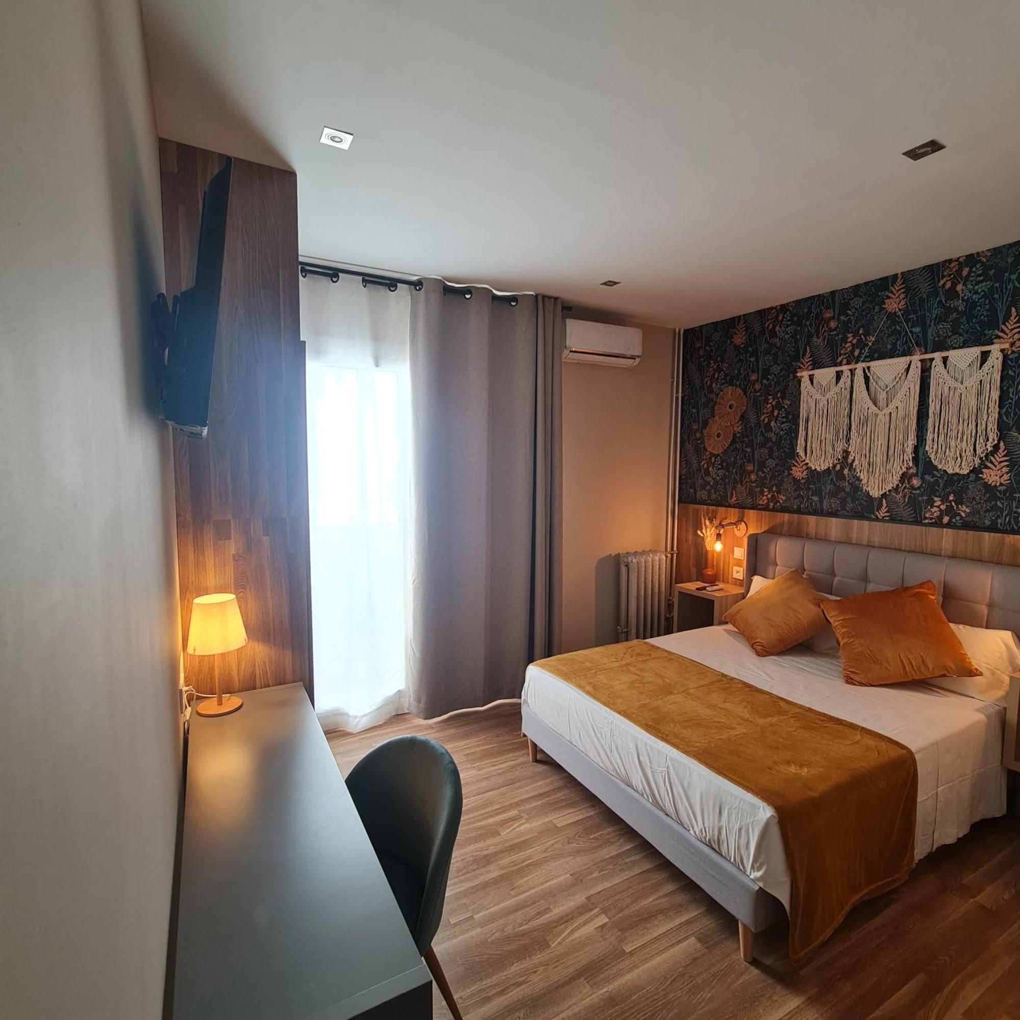 Standard Double Room,1601559394:JPEG